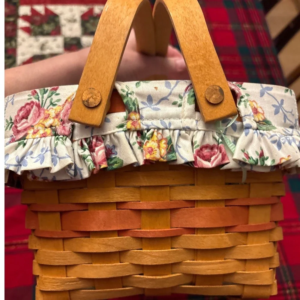 Longaberger Basket Handwoven Dresden Ohio USA Floral Liner Handles 1997 2 Colors